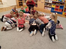 2025-12-02 Piernikowo i lukrowo u Biedronek